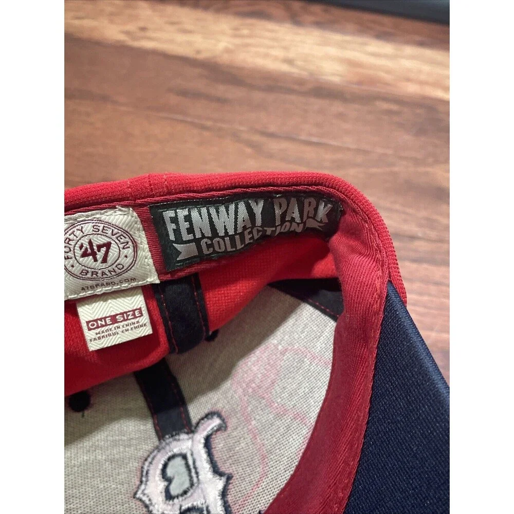 47 Brand MLB Boston Red Sox   Fitted Hat Fenway Park Collection  Adjustable